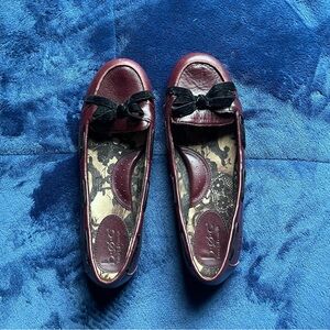 b.o.c. burgundy bow loafers